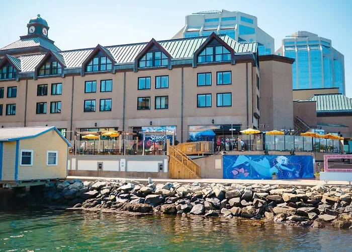 Hotels with tennis Halifax Marriott Harbourfront