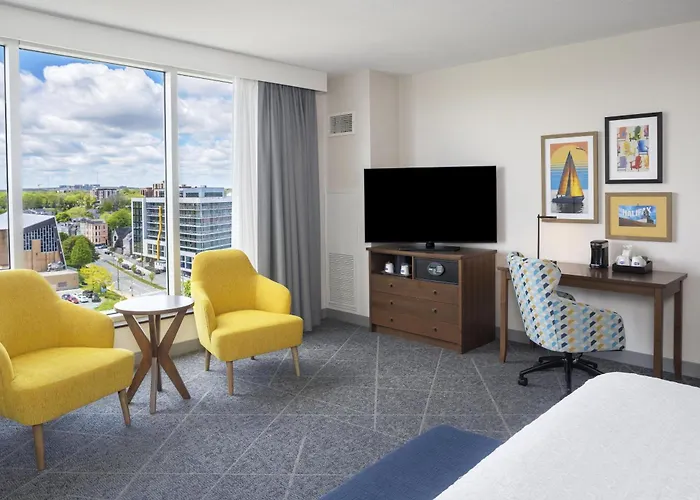 Hampton Inn By Hilton Downtown